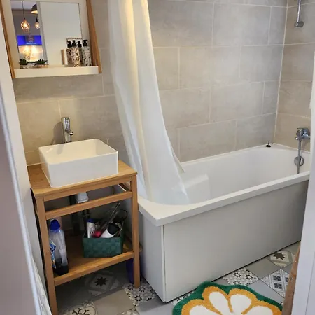 Apartment Un Cocon Au Pre-saint-gervais - 10 Mn De Paris *